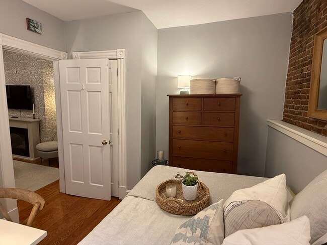 Building Photo - 59 Myrtle St