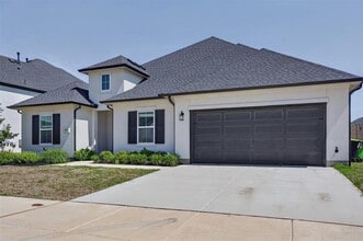 Building Photo - 845 Ranchland Rd