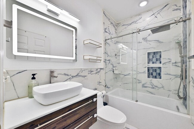 Building Photo - 375 Kingston Ct