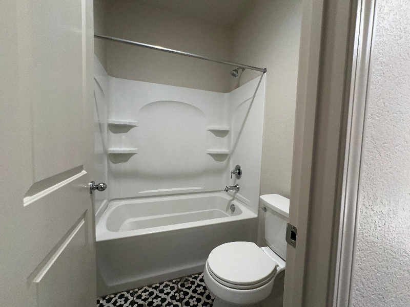 Building Photo - 2375 Creekview Dr