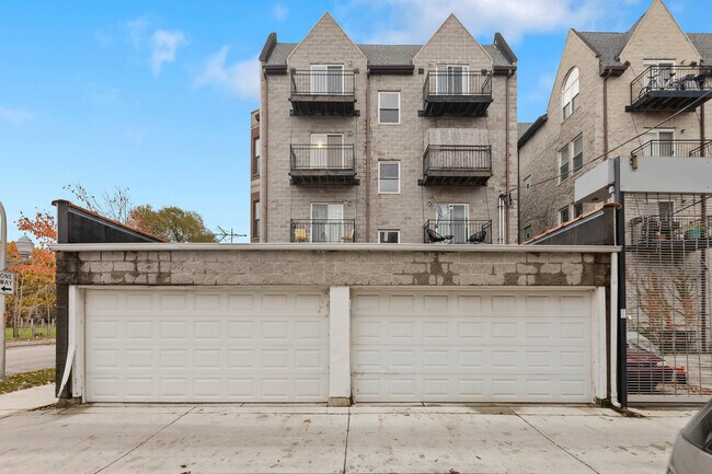 Building Photo - 4800 S St Lawrence Ave