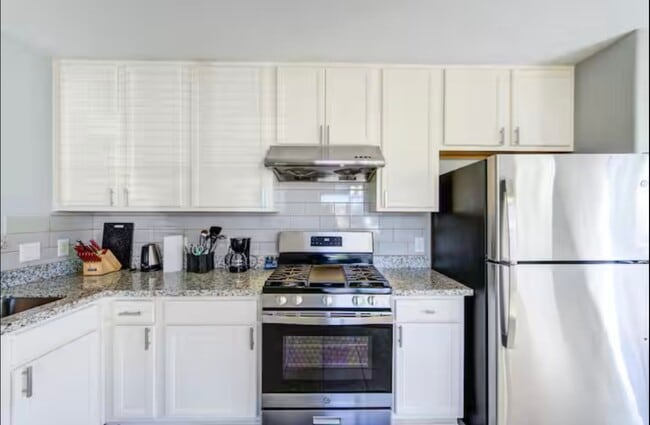 Building Photo - 13131 Dawn Hollow Ln