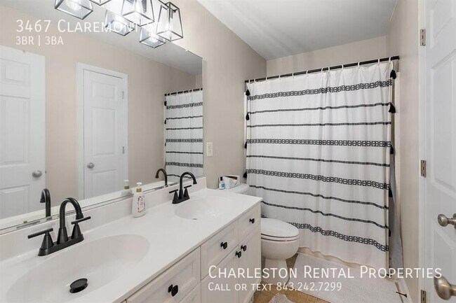 Building Photo - 3467 Claremont St