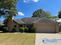 Building Photo - 2510 Hamilton Dr SE