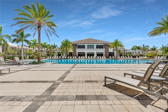 Building Photo - 8037 NW 42nd St