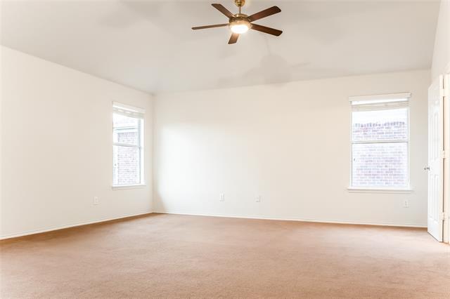 Building Photo - 11668 La Grange Dr