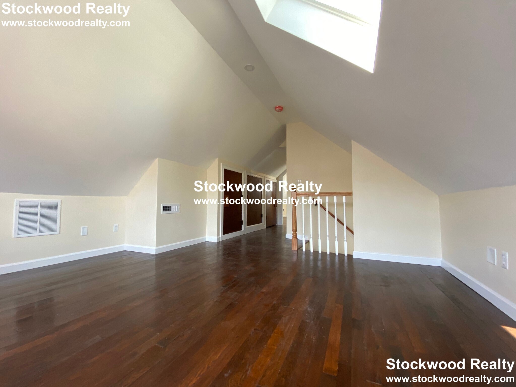 Building Photo - 18 Haverford St