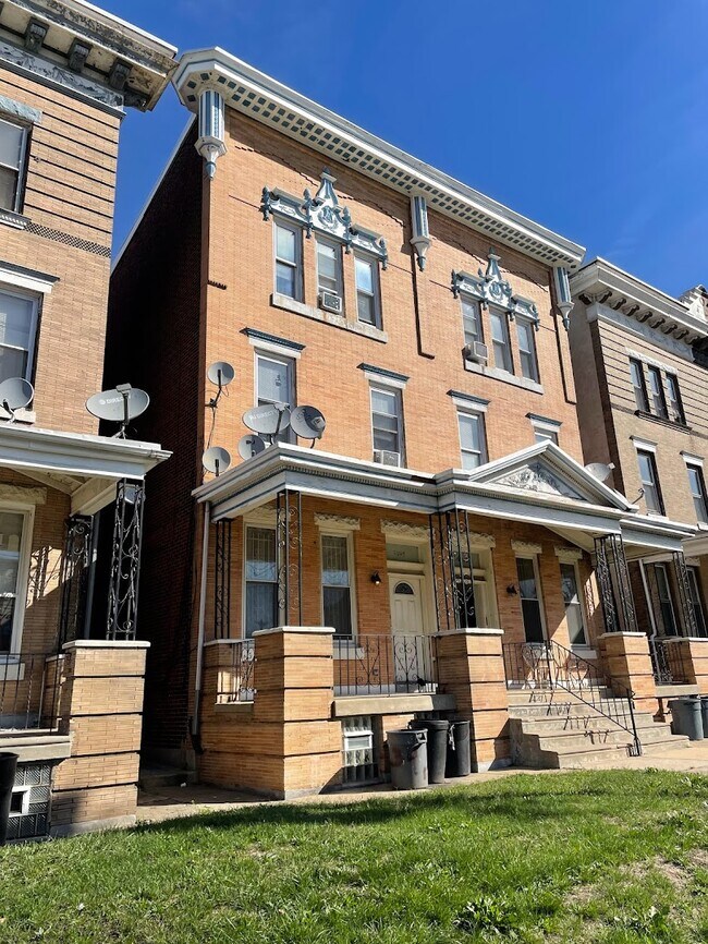 Building Photo - 1315 W Allegheny Ave