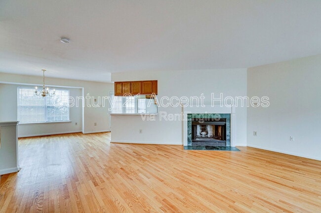 Building Photo - 6008 Keble Dr