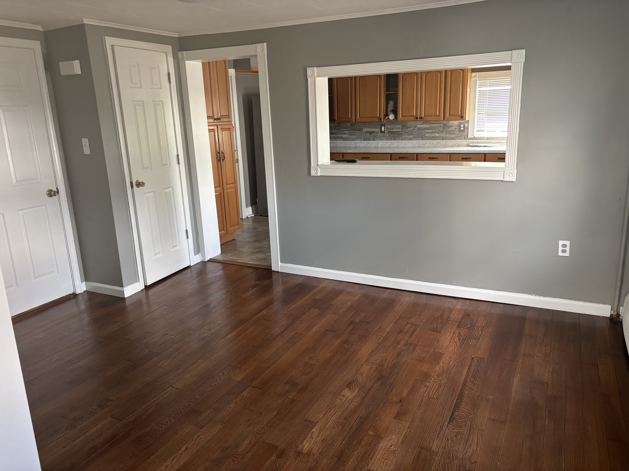 Building Photo - 17 Tennent Ave