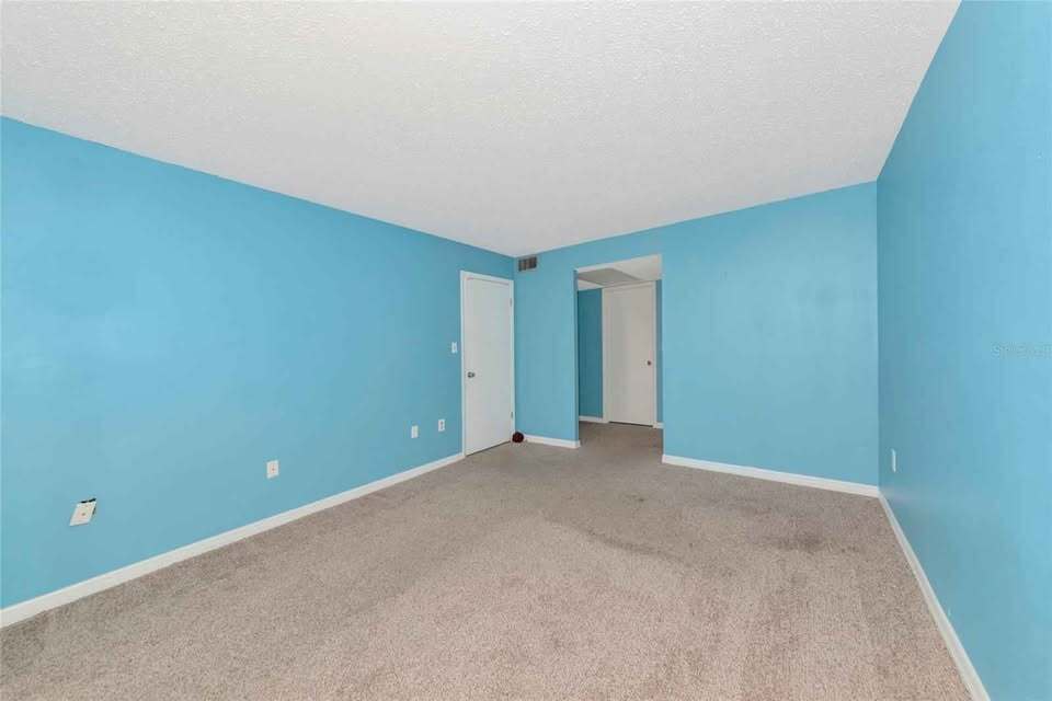 Building Photo - 3072 Lake Bayshore Dr