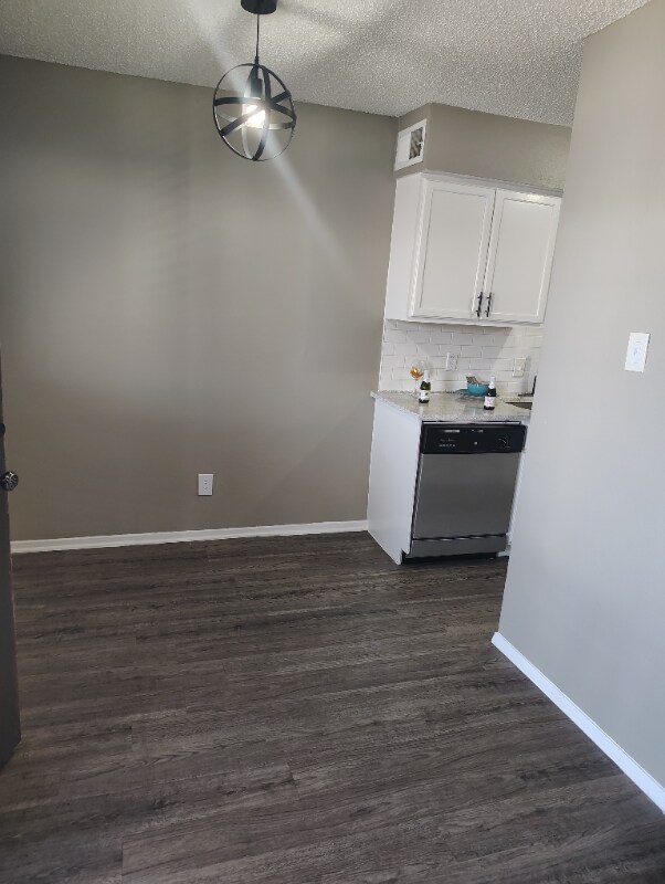 Building Photo - 412 Summit Ave