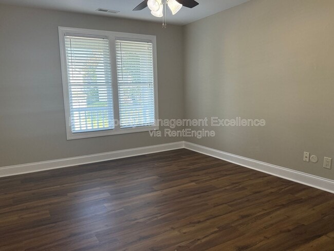 Building Photo - 4261 Dalcross Rd