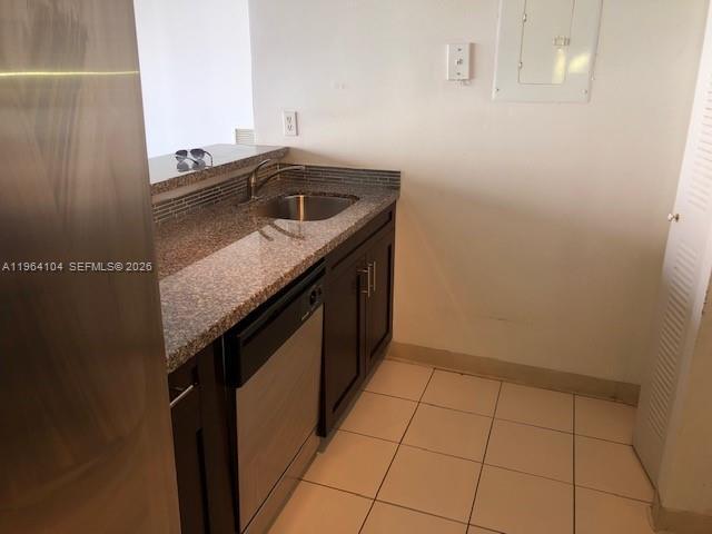 Building Photo - 7601 E Treasure Dr