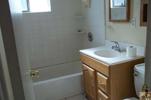 Building Photo - 52162 Avenida Velasco