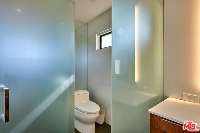Building Photo - 6435 Innsdale Dr