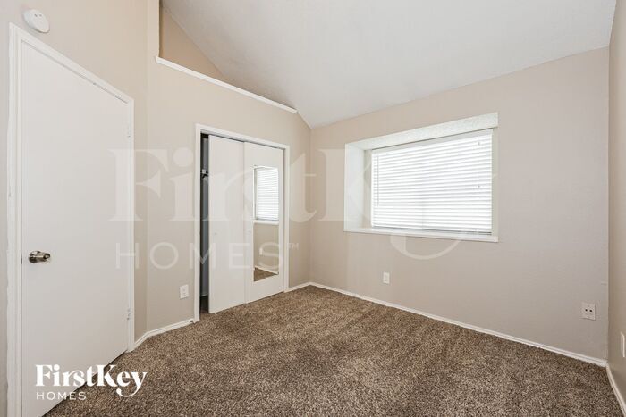 Building Photo - 2140 Birch Bend