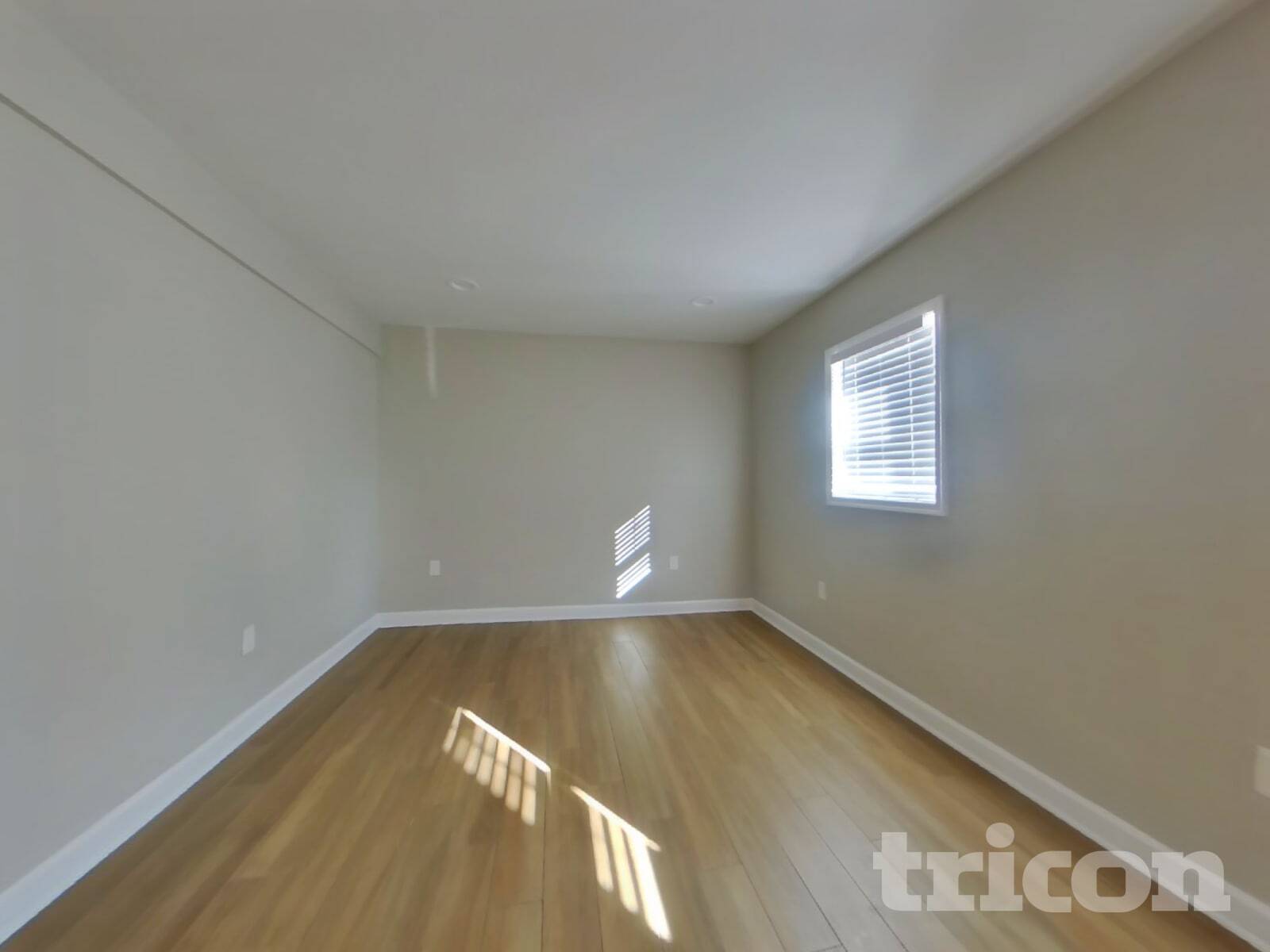 Building Photo - 6022 Lucente Ave