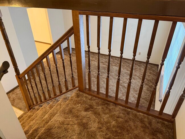 Building Photo - 2205 Warwick St