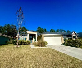 Building Photo - Cedarbrook Community Beauty, Holiday Gem, Available Now!