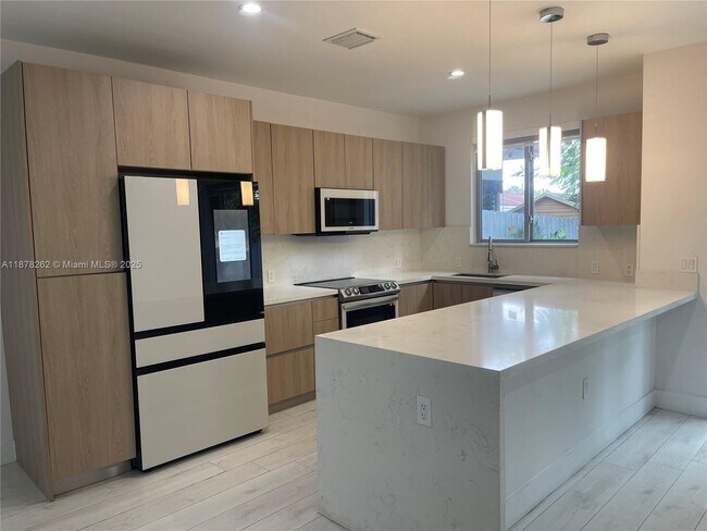 Building Photo - 3155 NW 103rd St