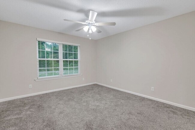 Building Photo - Available for Rent