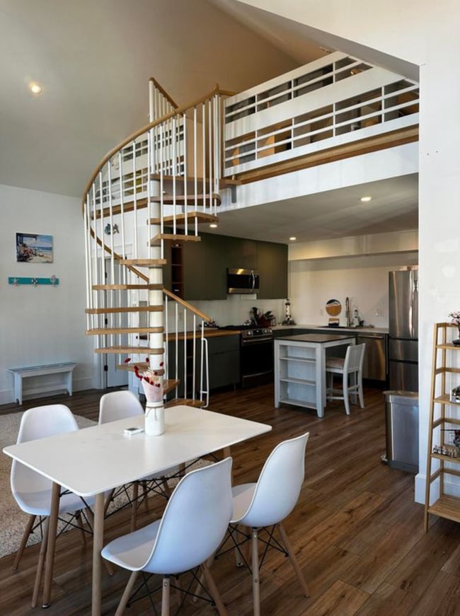 Building Photo - 38 South St