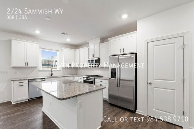 Building Photo - 2724 Sammish Way