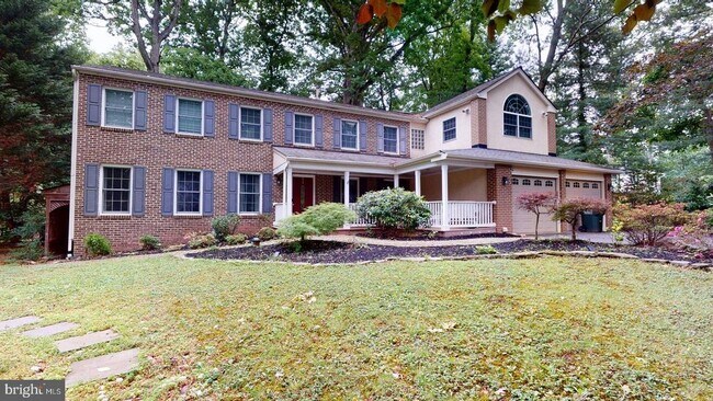Building Photo - 5803 Hall St