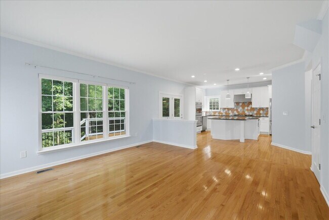 Building Photo - Spacious Broadlands Home Backing to Nature with Expansive Outdoor Living