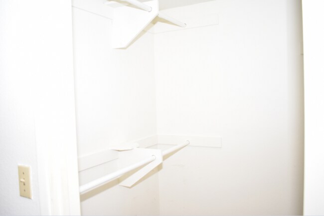 Building Photo - Spacious 2-Bed, 2-Bath Apartment North Park