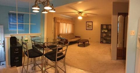 Building Photo - 12526 Hipp St