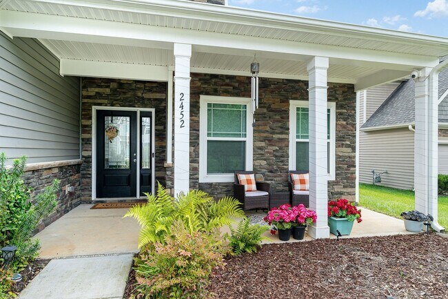 Building Photo - Beautiful 4/3 in High Point