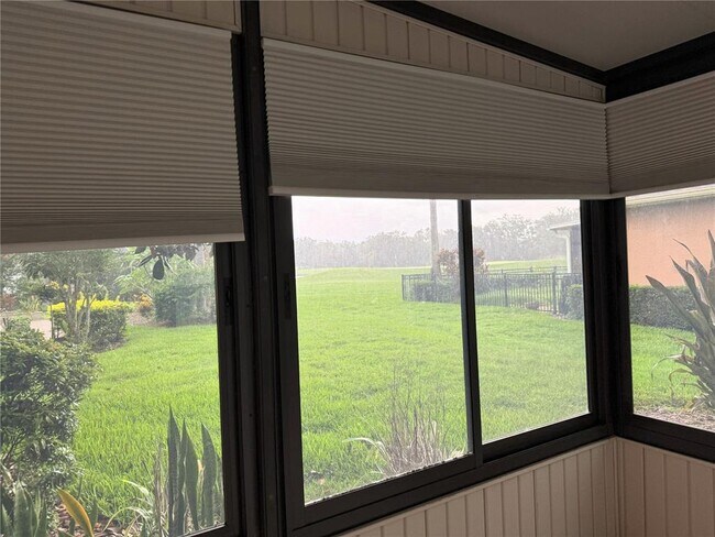 Building Photo - 417 Lake Butler Dr