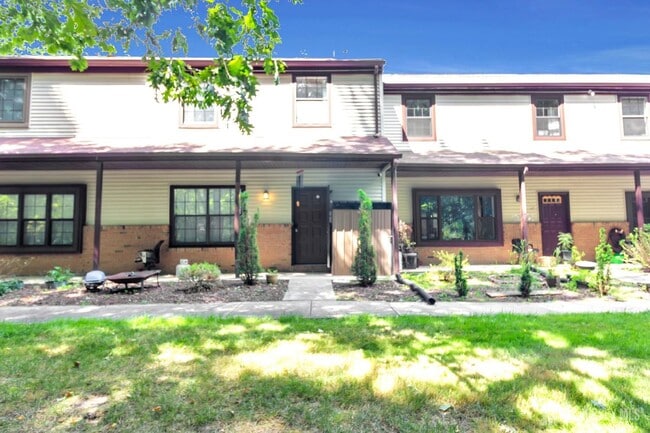 Building Photo - 115 Aspen Dr