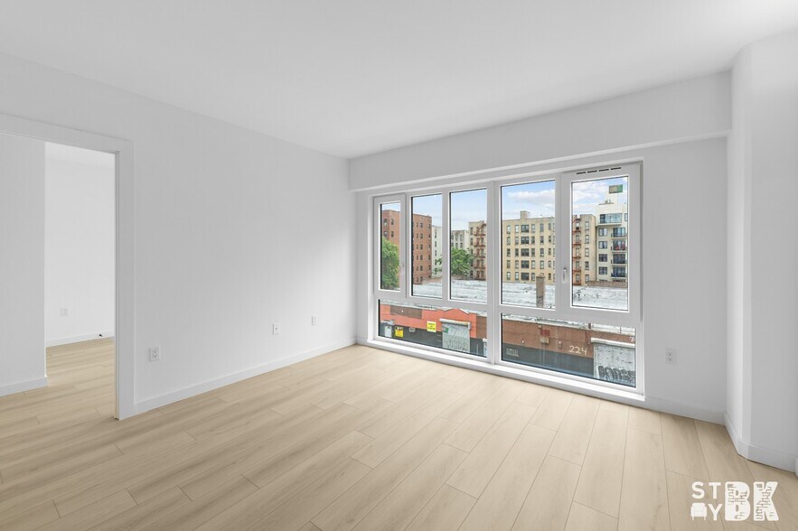 Primary Photo - 227 Clarkson Ave
