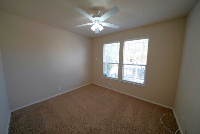 Building Photo - Immaculate Rental Now Available in Cibolo!...