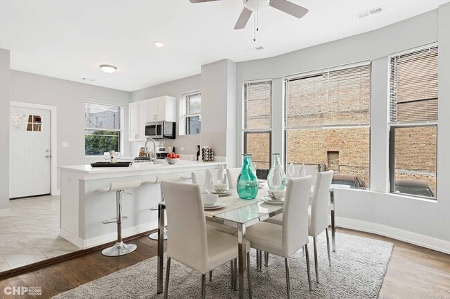 Building Photo - 414 E 44th St