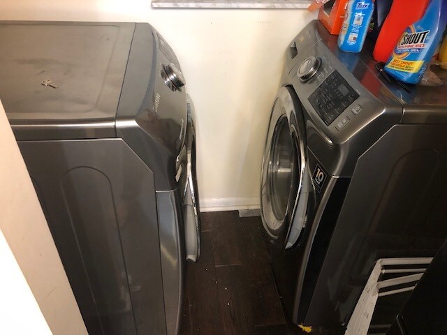 Building Photo - 972 Seabreeze Ave