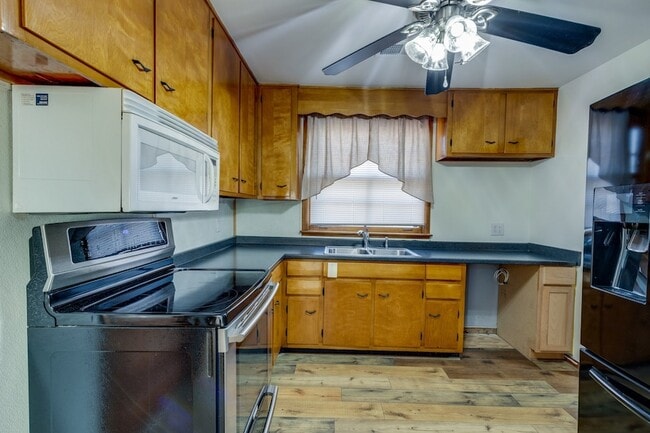 Building Photo - 2728 Nodyne Dr