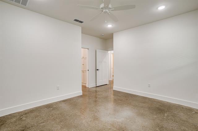 Building Photo - 100 Cardinal Wds