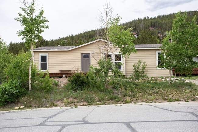 Building Photo - 3 Bedroom, 2 Bath Home in French Creek