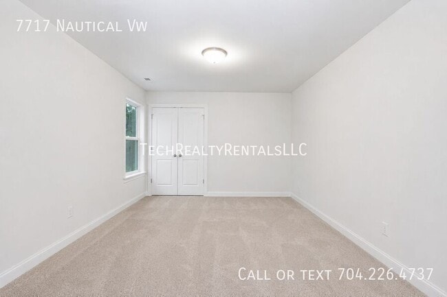 Building Photo - 7717 Nautical View