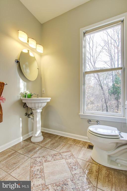 Building Photo - 710 Parrish Farm Ln