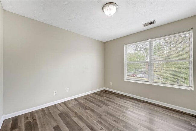 Building Photo - 13202 Fairington Ridge Cir
