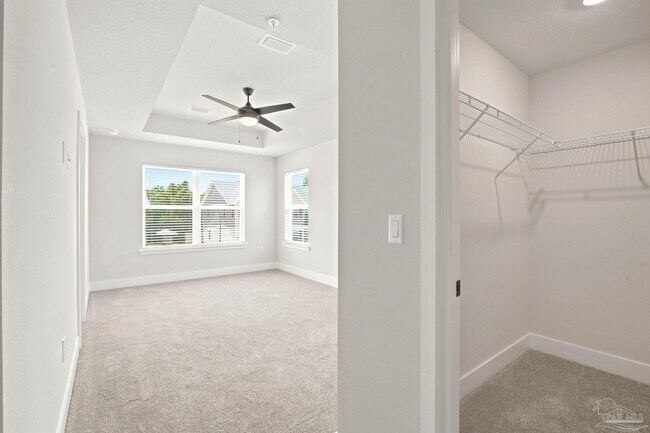 Building Photo - 5530 Lexlee Blvd