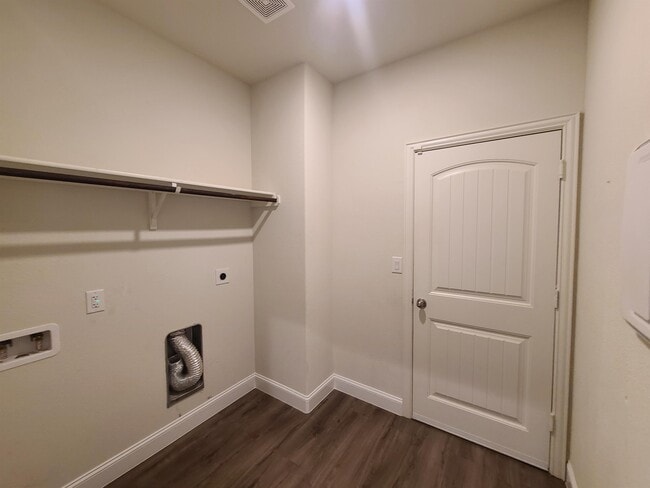 Building Photo - 7320 Fossell Ranch Rd