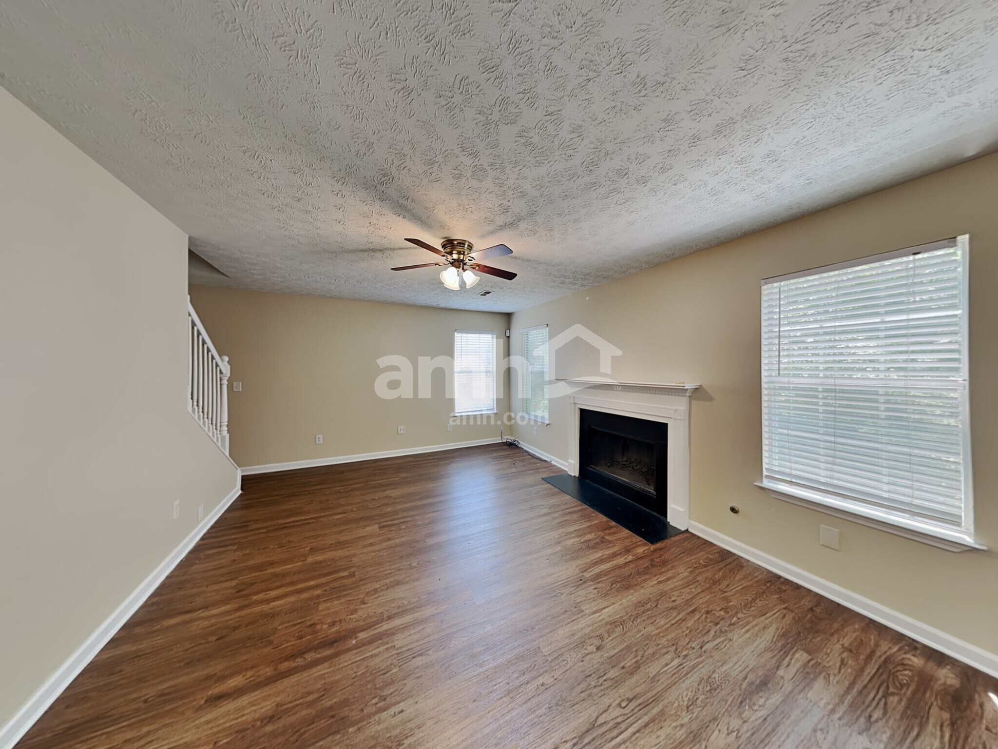 Building Photo - 7114 Hillcrest Chase Dr