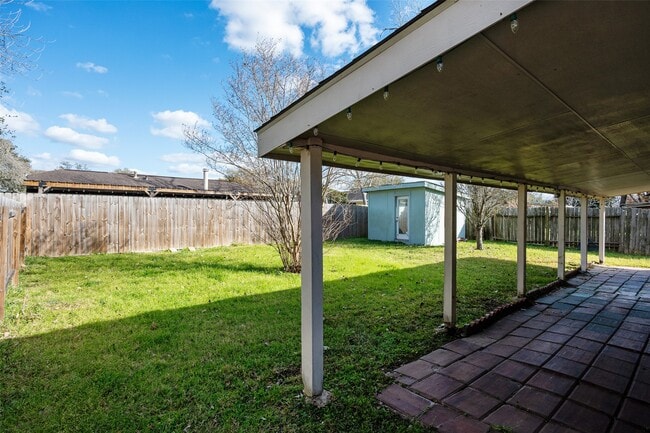 Building Photo - 2022 Crosscoach Ln
