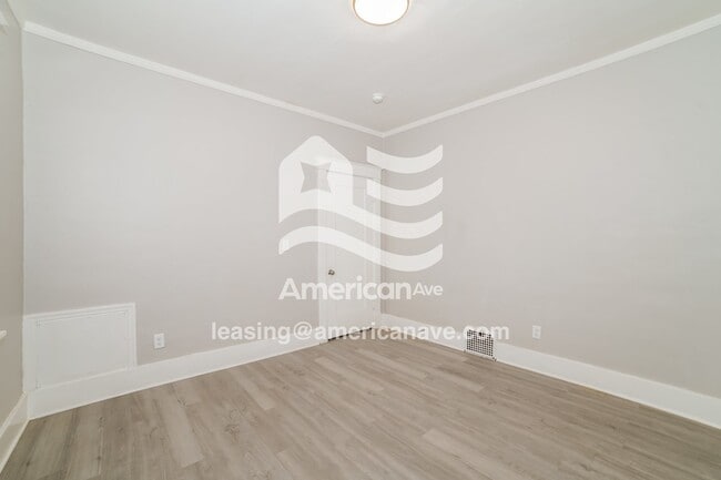 Building Photo - 2107 N Peoria Ave
